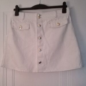 H&M Cream Button-Up Mini Skirt